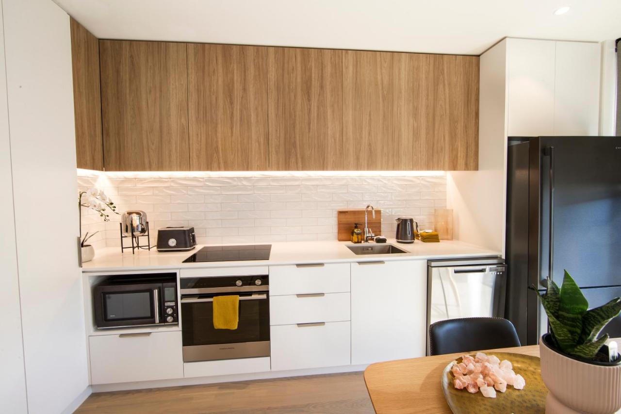 Funk In The City - Luxury Laneway Apartment With Single Garage Christchurch Exterior foto